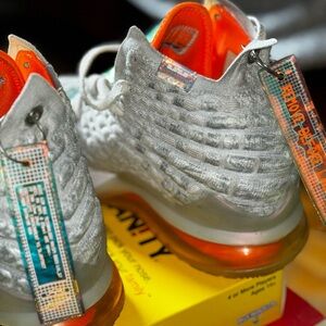 RARE 2019 Nike Lebron 17 BG 'Future Air'